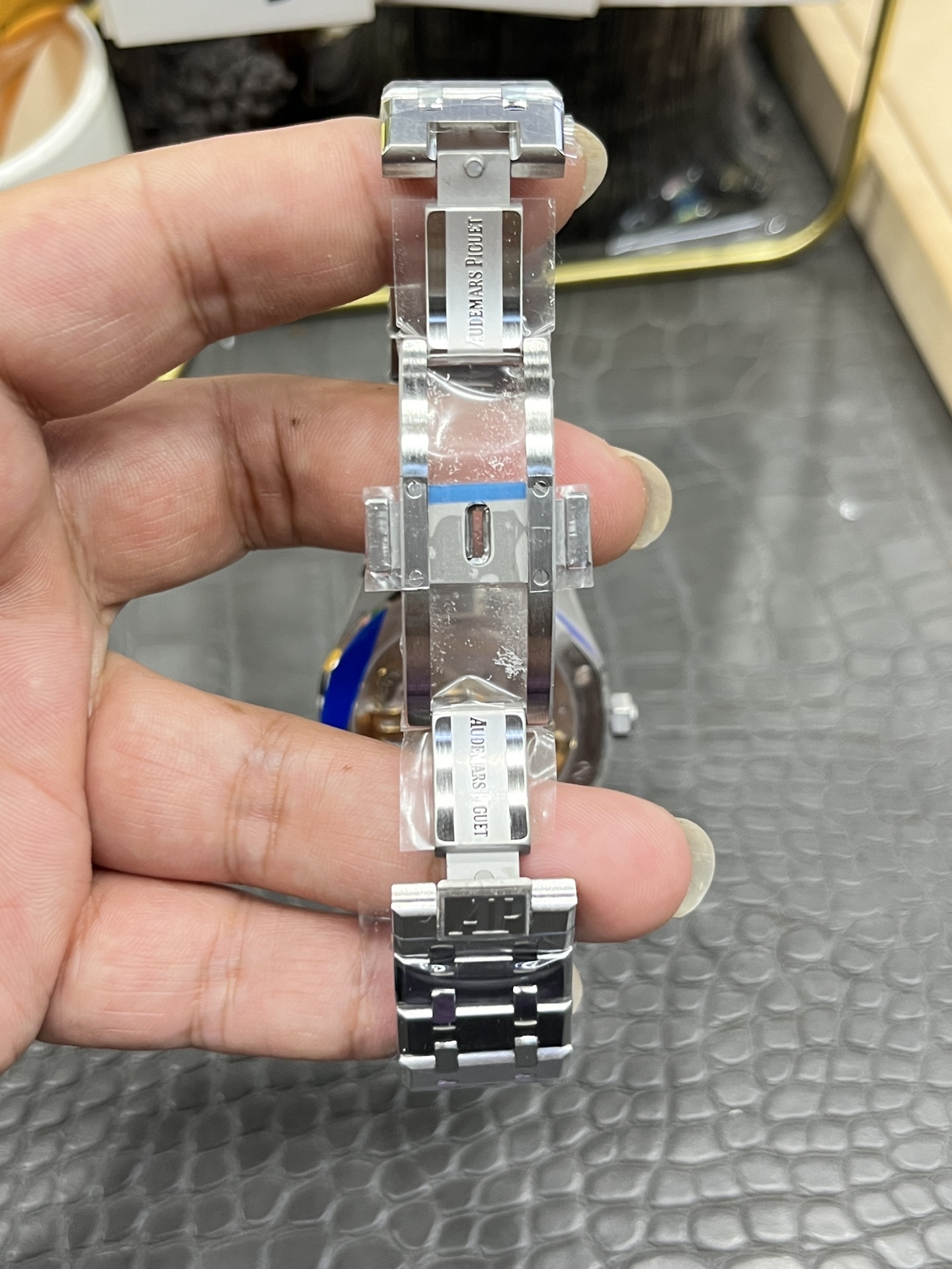 Audemars Piguet  ROYAL OAK 41mm 【15500ST.OO.1220ST.04】