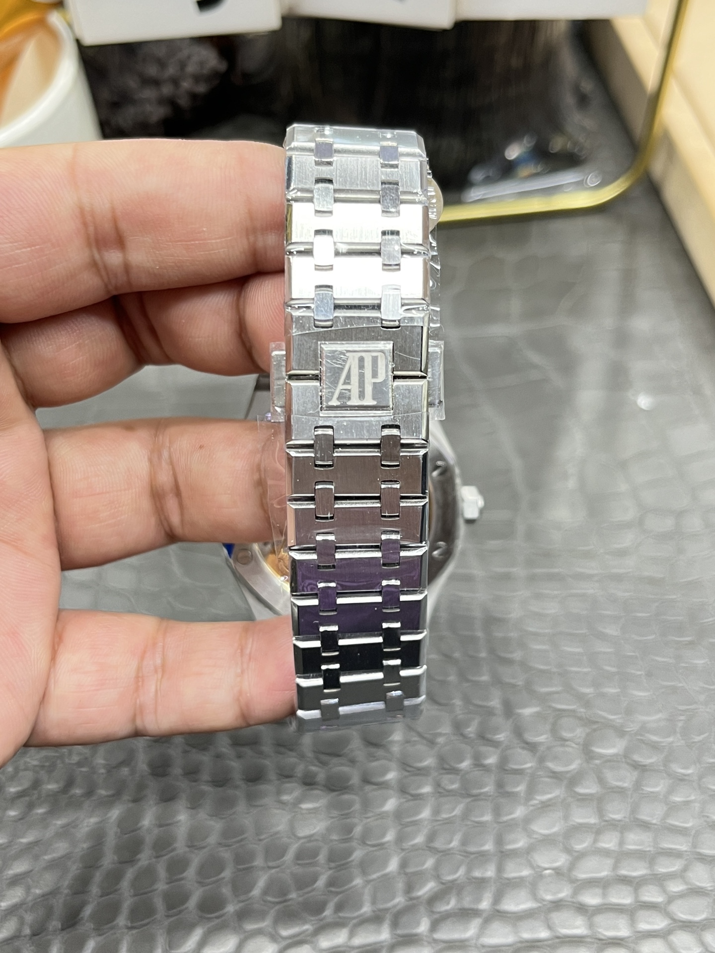 Audemars Piguet  ROYAL OAK 41mm 【15500ST.OO.1220ST.04】