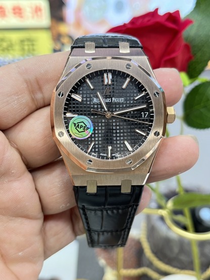 Audemars Piguet  ROYAL OAK 41mm 【15500OR.OO.D002CR.01】