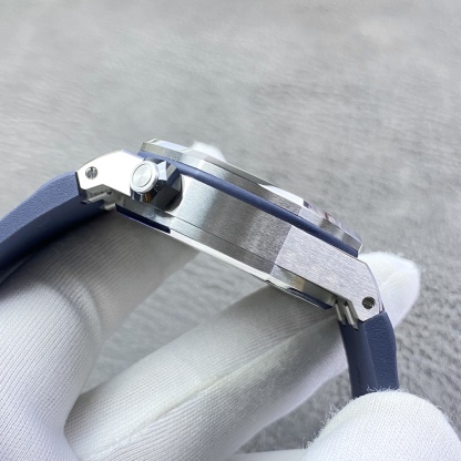 ROYAL OAK 42mm  15720