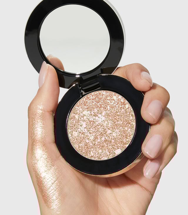 🎨💫 Multicolor Metallic Eyeshadow – Buildable, shimmering metallic eyeshadow