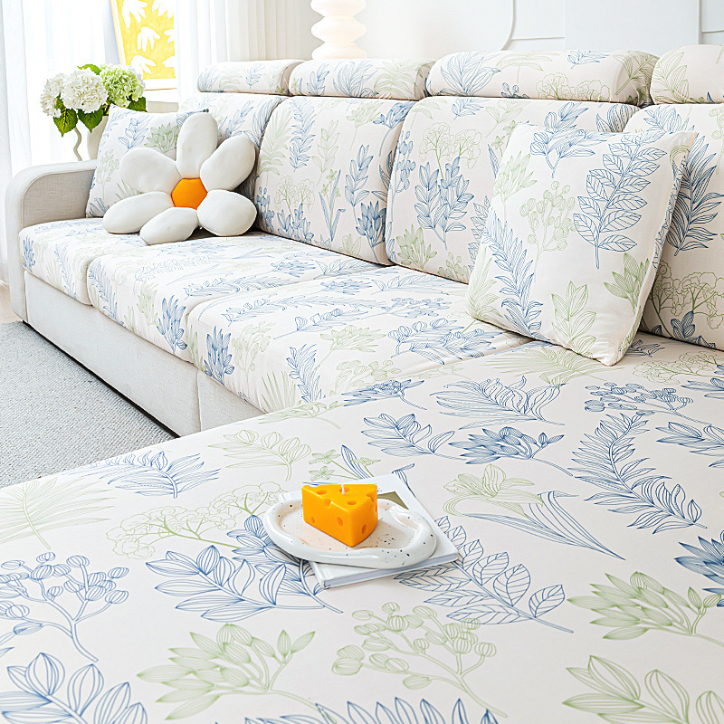 Sofakissen aus Eisseide mit elegantem Design