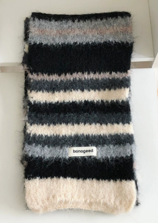 Дъга плетен шал