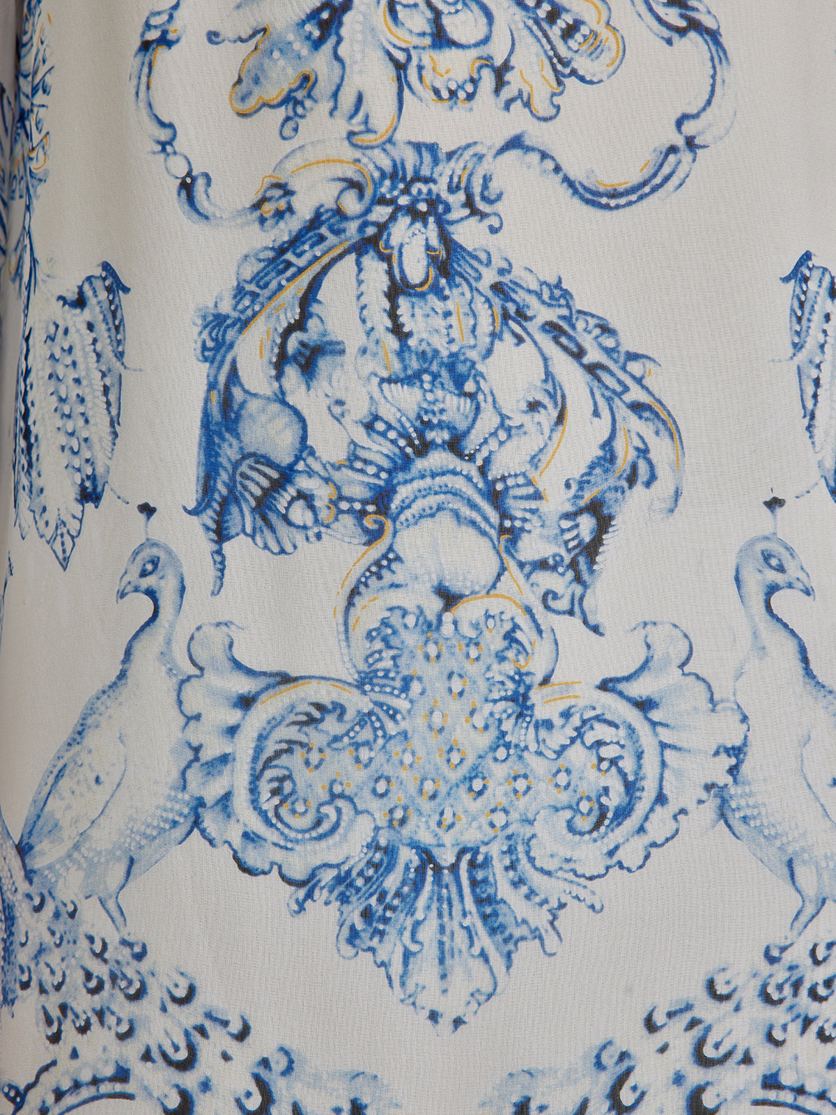 Копринена италианска рокля с V-образно деколте и флорален принт