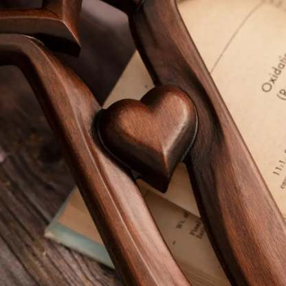 🔥Разпродажба в края на годината Спестете 60 % ОТ ✝️ Взаимно свързани сърца Дървен кръст – Романтичен подарък, ръчно изработен и гравируем 💝📦