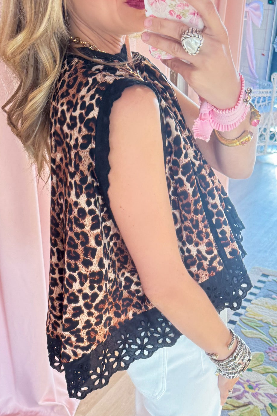 Sleeveless Leopard Pleated Top