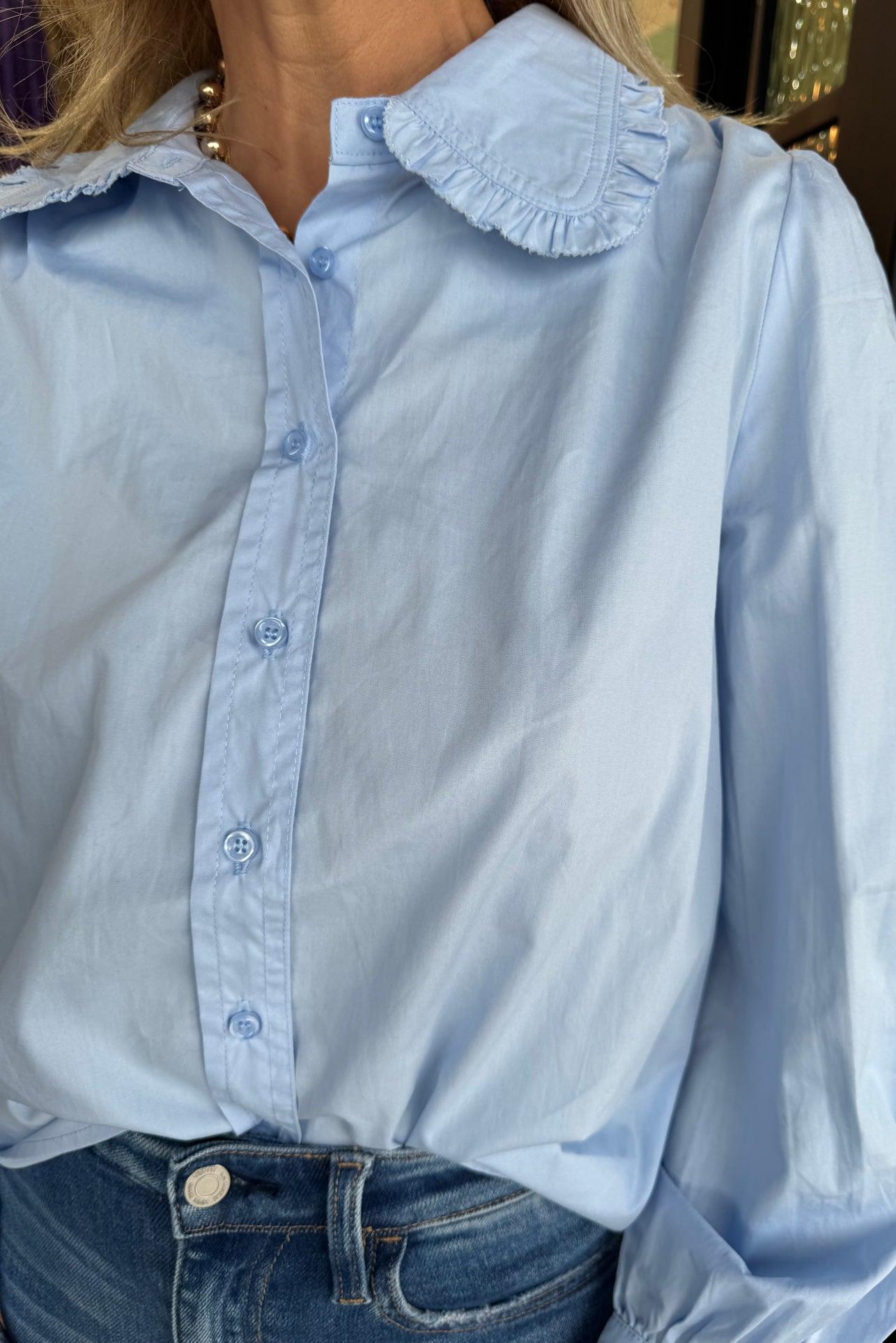 Loose-fitting long-sleeved shirt