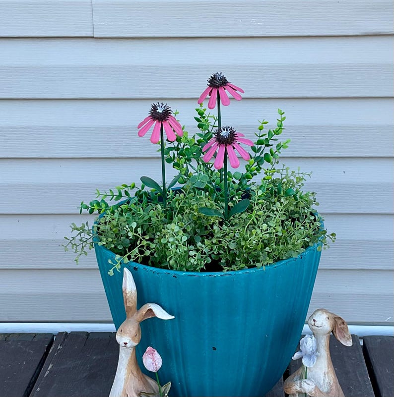 Iron Coneflower Garden Stake 15" Vibrant Metal Flower Yard Art