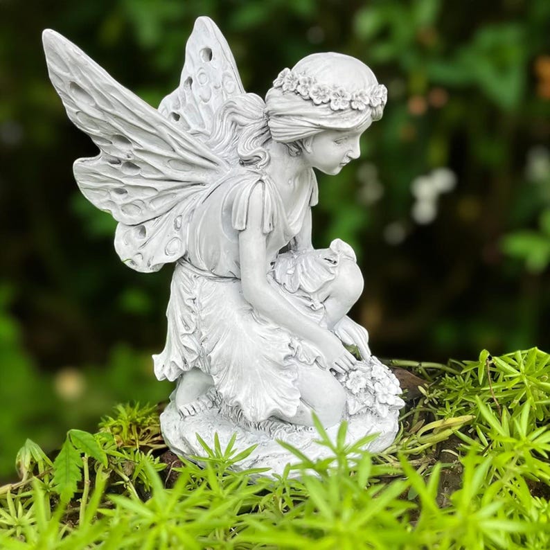 Resin Flower Fairy Garden Statue Kneeling Angel Outdoor Decor