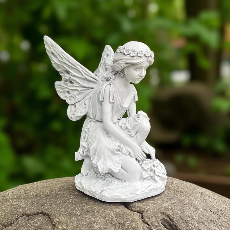 Resin Flower Fairy Garden Statue Kneeling Angel Outdoor Decor