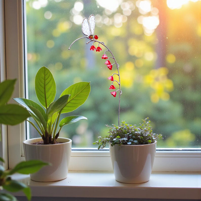 Stained Glass Bug Garden Stake Dragonfly Flower Yard Art