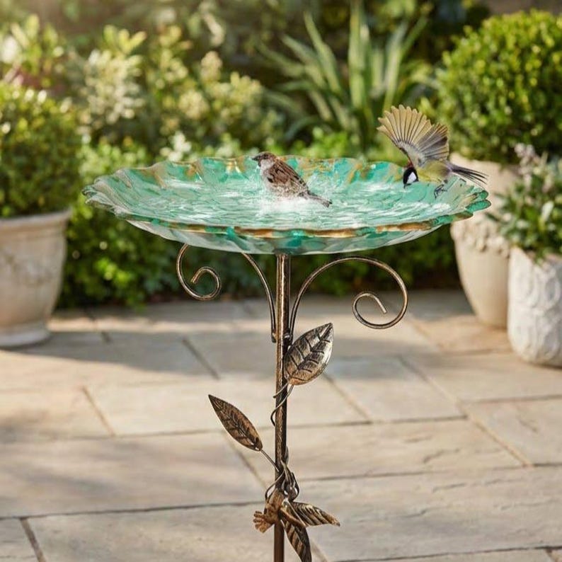 Metal Bird Bath & Bird Feeder — Freestanding Outdoor Garden Décor, 77 cm Leaf Design