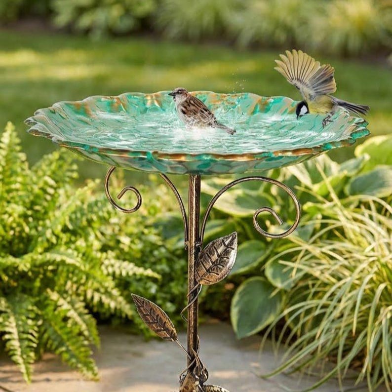 Metal Bird Bath & Bird Feeder — Freestanding Outdoor Garden Décor, 77 cm Leaf Design