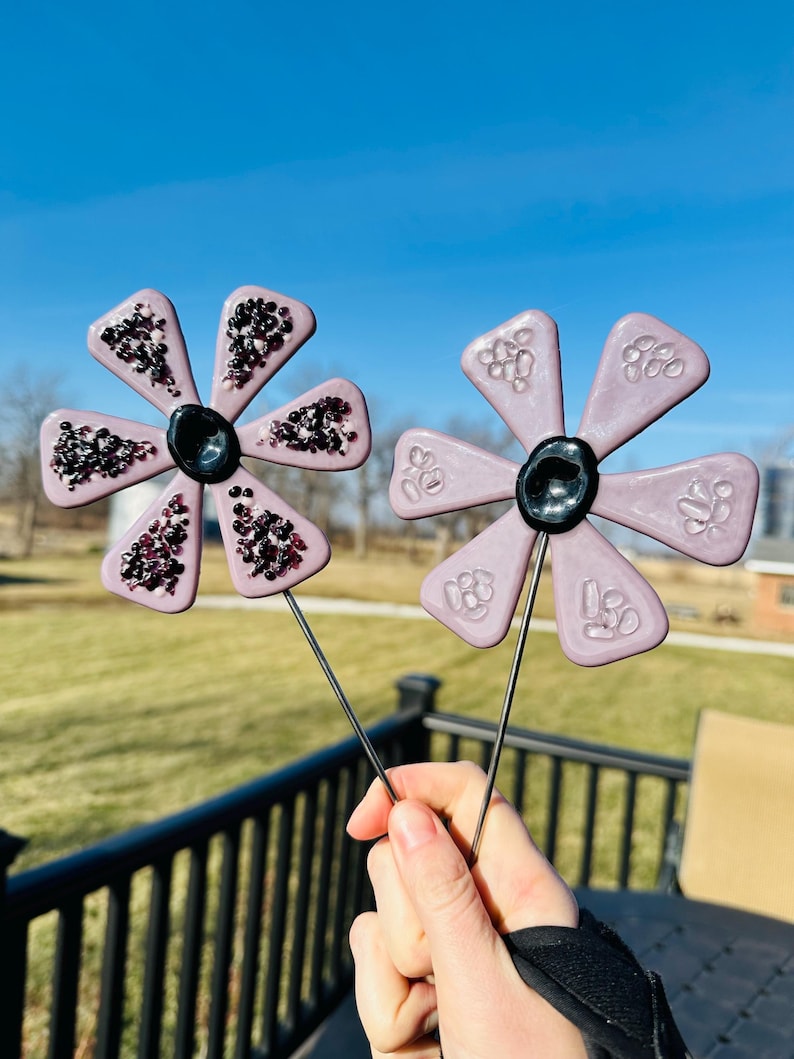 Fused Glass Retro Daisy Style Flower Indoor Plant Stake