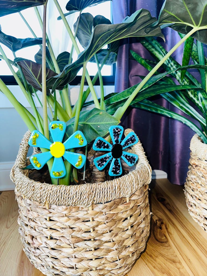 Fused Glass Retro Daisy Style Flower Indoor Plant Stake