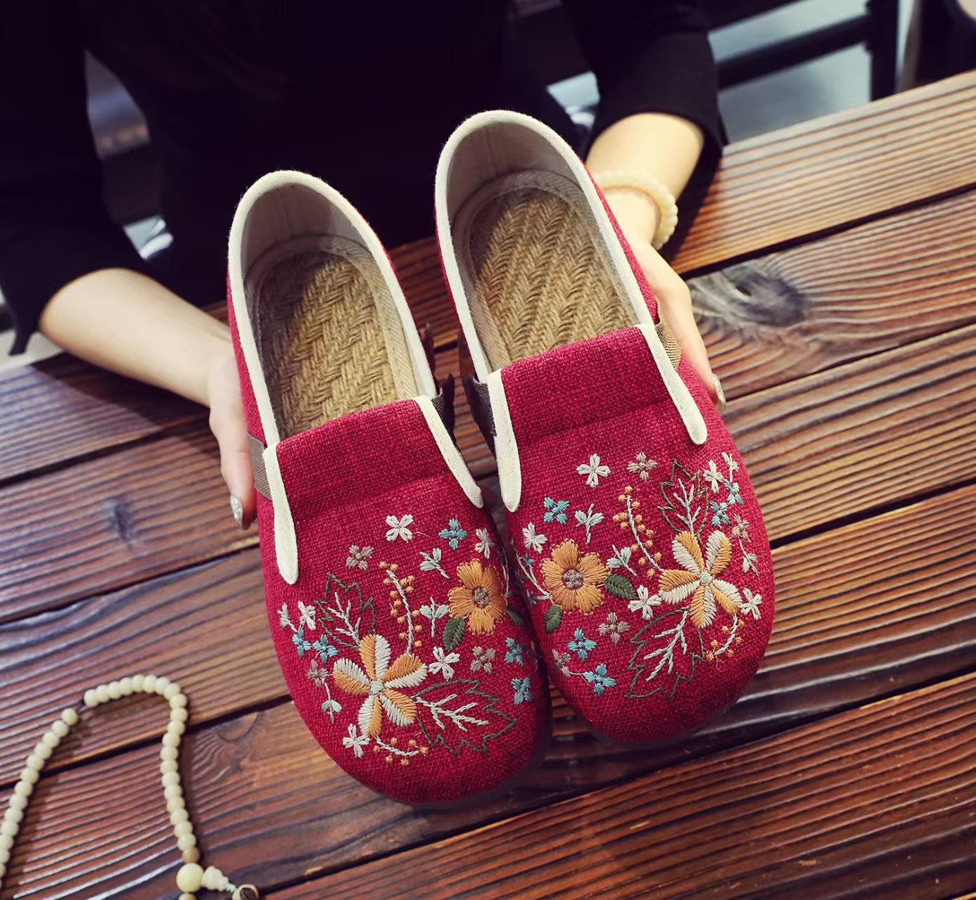🔥 Last Day: 70% Off 🔥 Women's Slip-On Printed Shoes