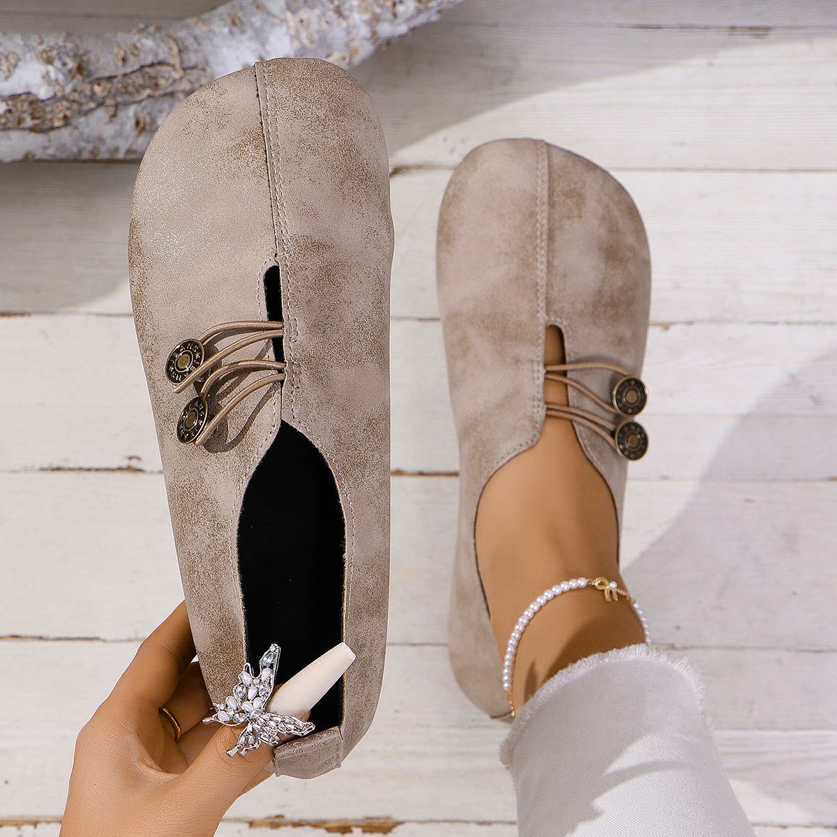 💝Summer Sale ⭐ Women's Elegant soft sole round toe buckle decoration Flat Shoes