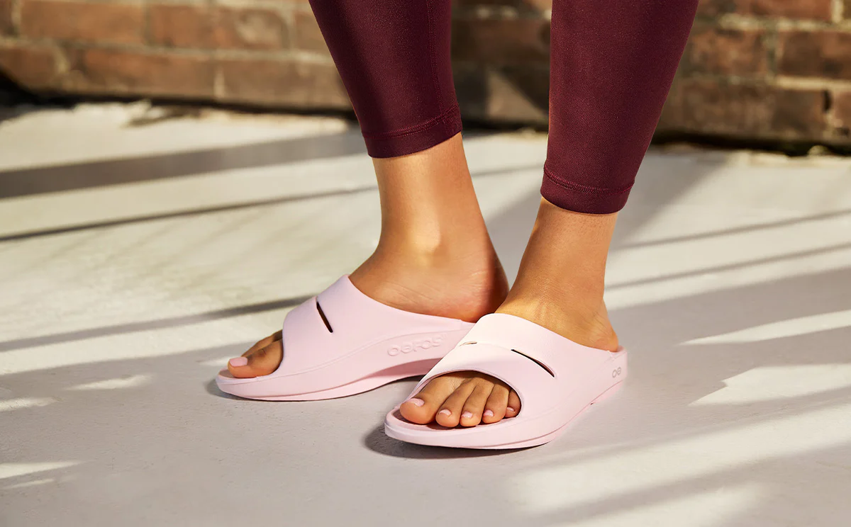 Women's OOahh Slide Sandal - Black
