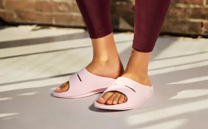 Women's OOahh Slide Sandal - Black