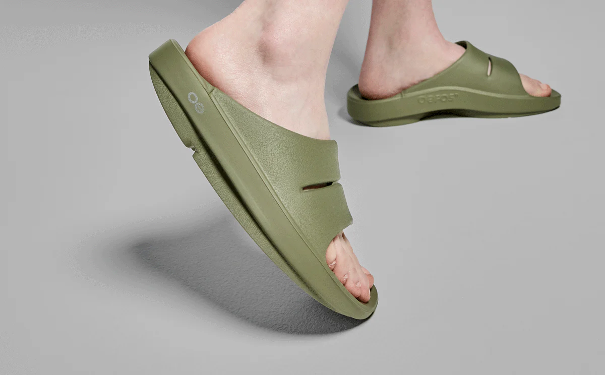 Women's OOahh Slide Sandal - Black