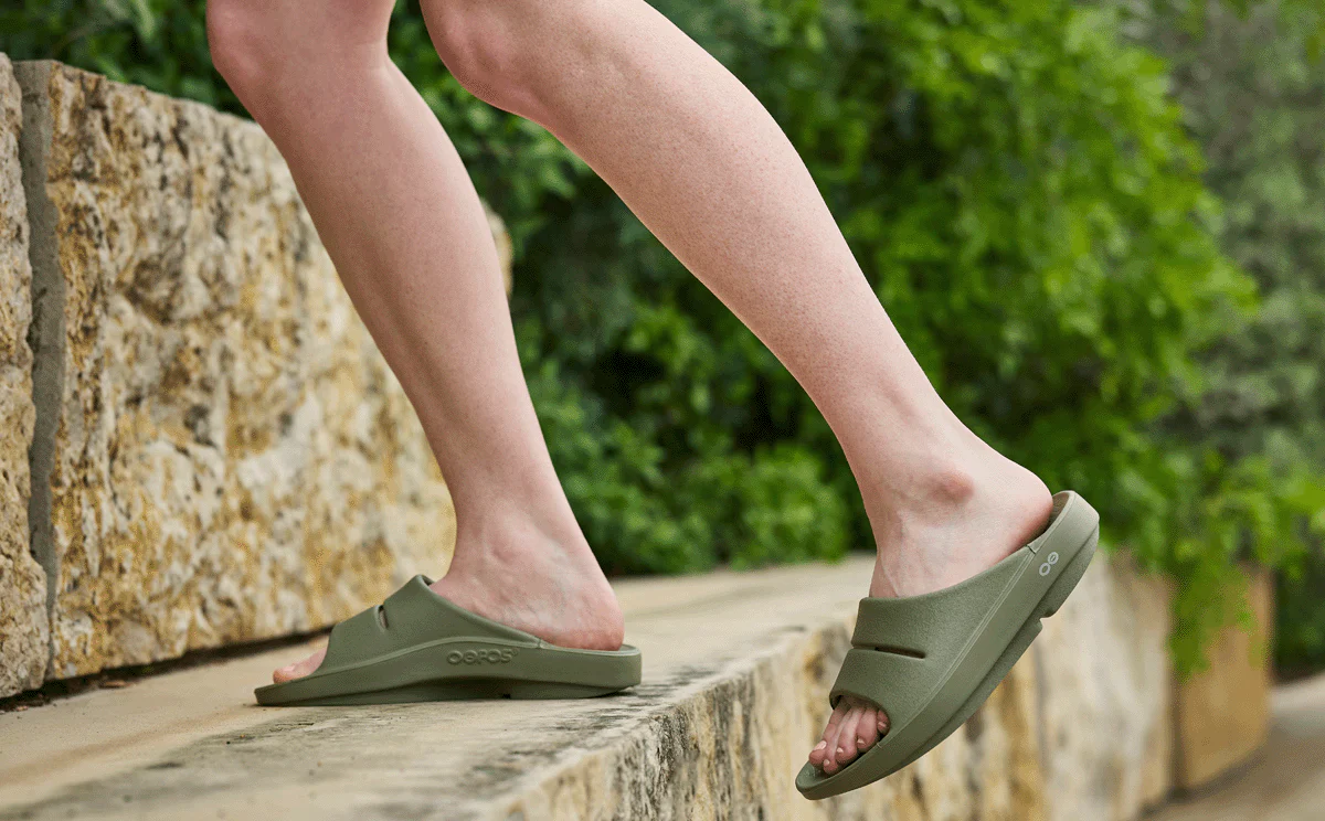 Women's OOahh Slide Sandal - Black