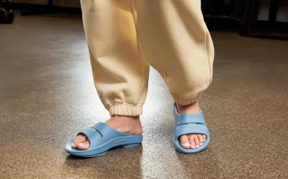 Women's OOahh Slide Sandal - Black