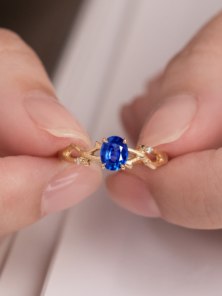 Inel din safir natural de 14k