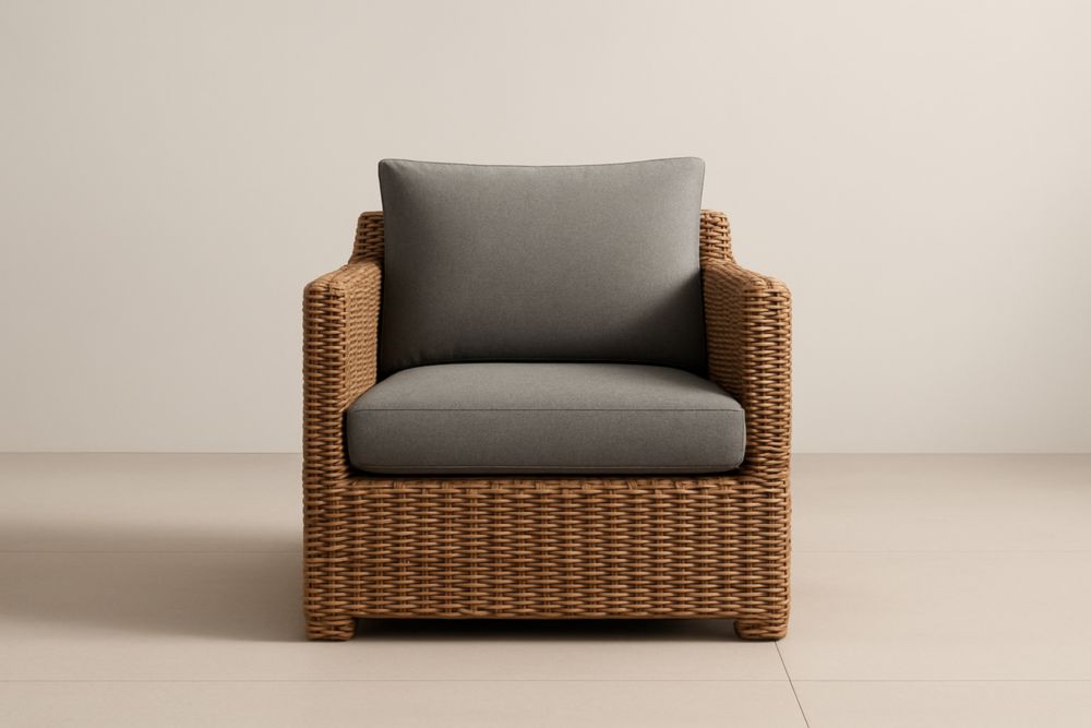 Sedia da giardino con cuscini in poliestere grigio e struttura in rattan sintetico marrone