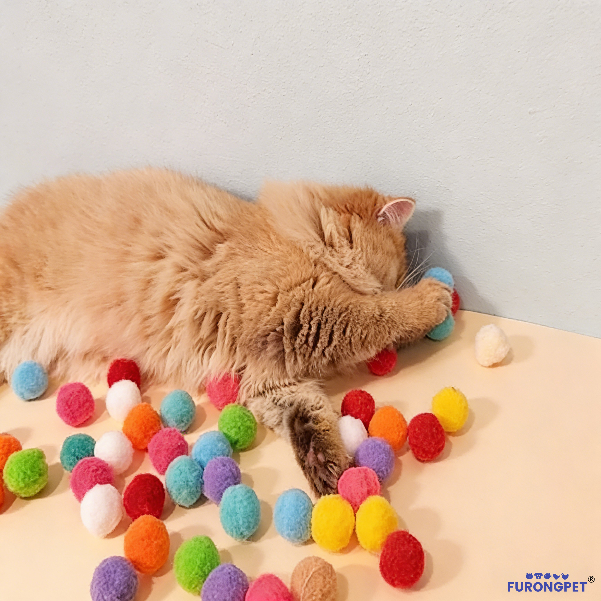 🔥 Hot sale-To Spend More Time With Your Pets❤Plush Ball Shooting Gun