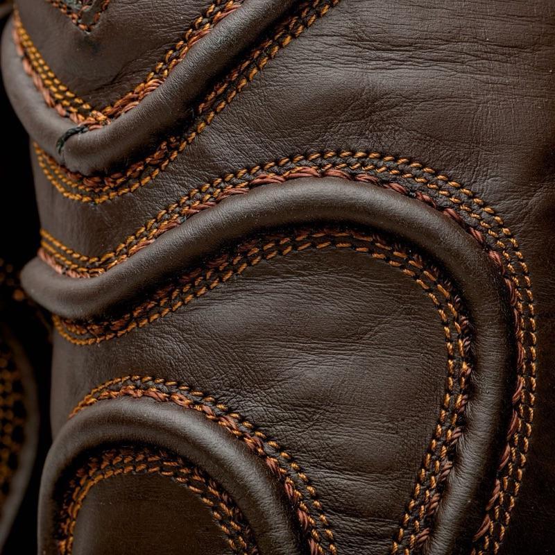 Botas de piel de pirarucú color miel rústica mate - Punta cuadrada