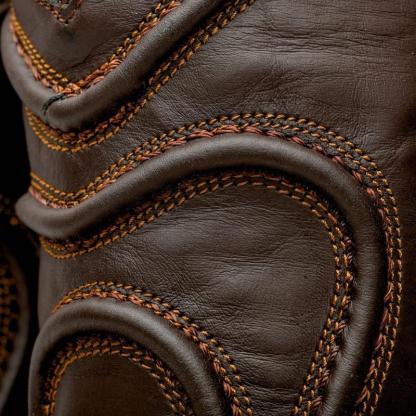 Botas de piel de pirarucú color miel rústica mate - Punta cuadrada