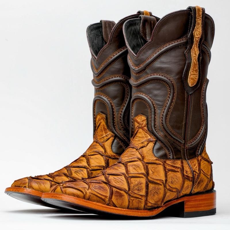 Botas de piel de pirarucú color miel rústica mate - Punta cuadrada
