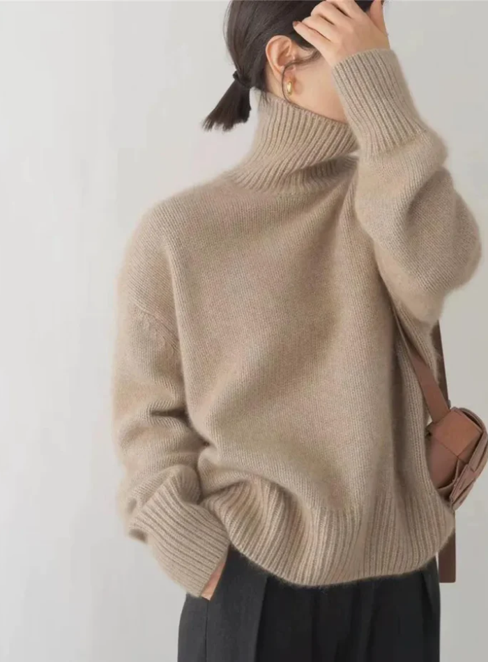 Soft Turtleneck Sweater-wowopig