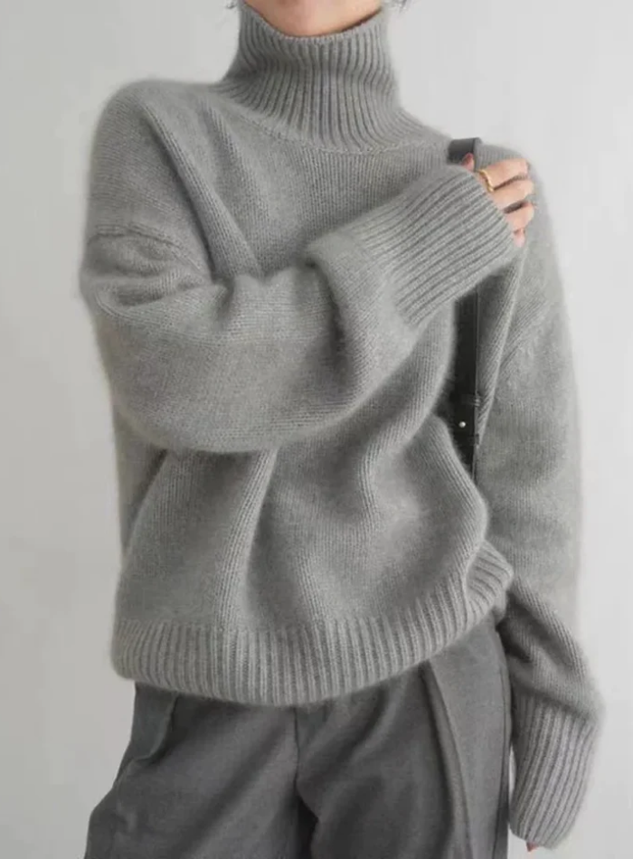 Soft Turtleneck Sweater-wowopig