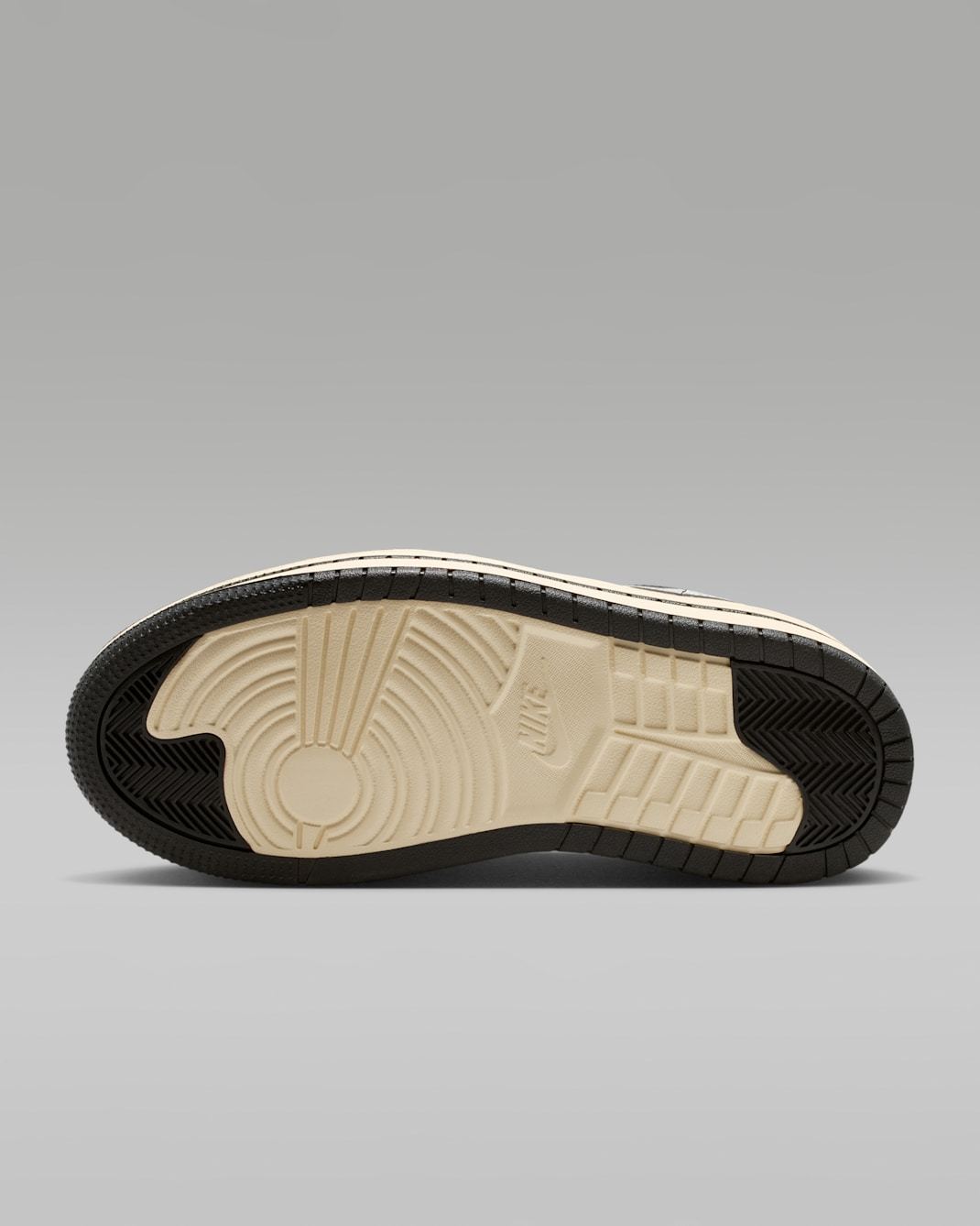 エア ジョーダン 1 トリプル スタック