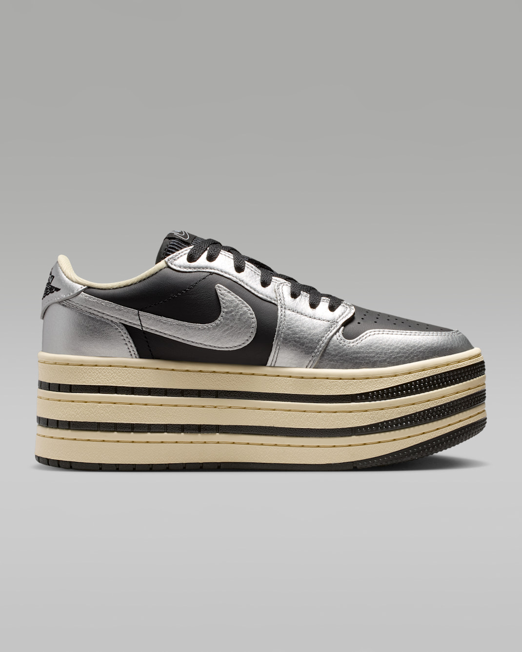 エア ジョーダン 1 トリプル スタック