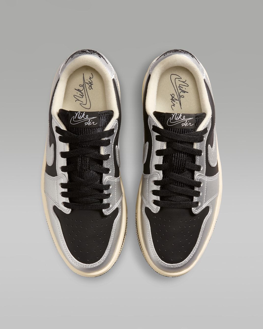 エア ジョーダン 1 トリプル スタック