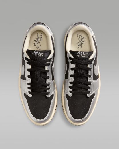 エア ジョーダン 1 トリプル スタック