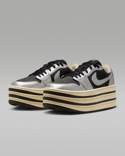 エア ジョーダン 1 トリプル スタック