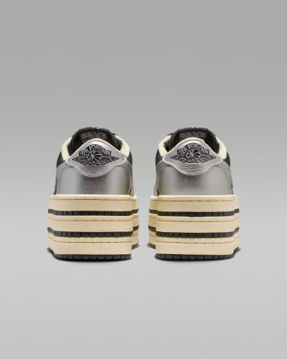 エア ジョーダン 1 トリプル スタック