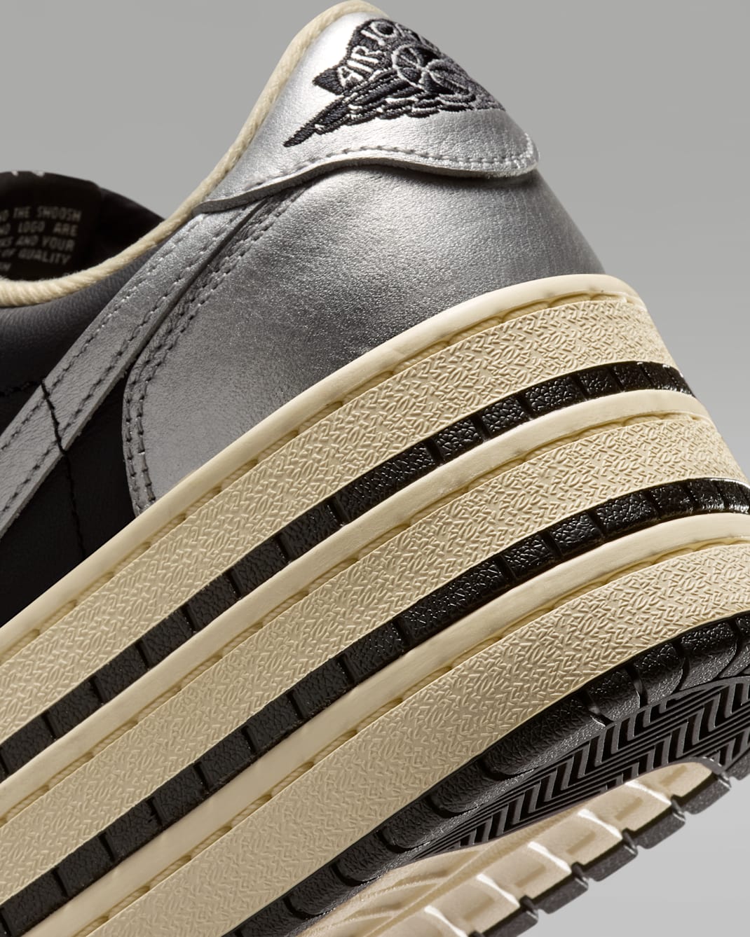 エア ジョーダン 1 トリプル スタック