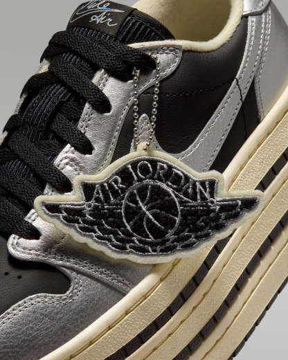 エア ジョーダン 1 トリプル スタック