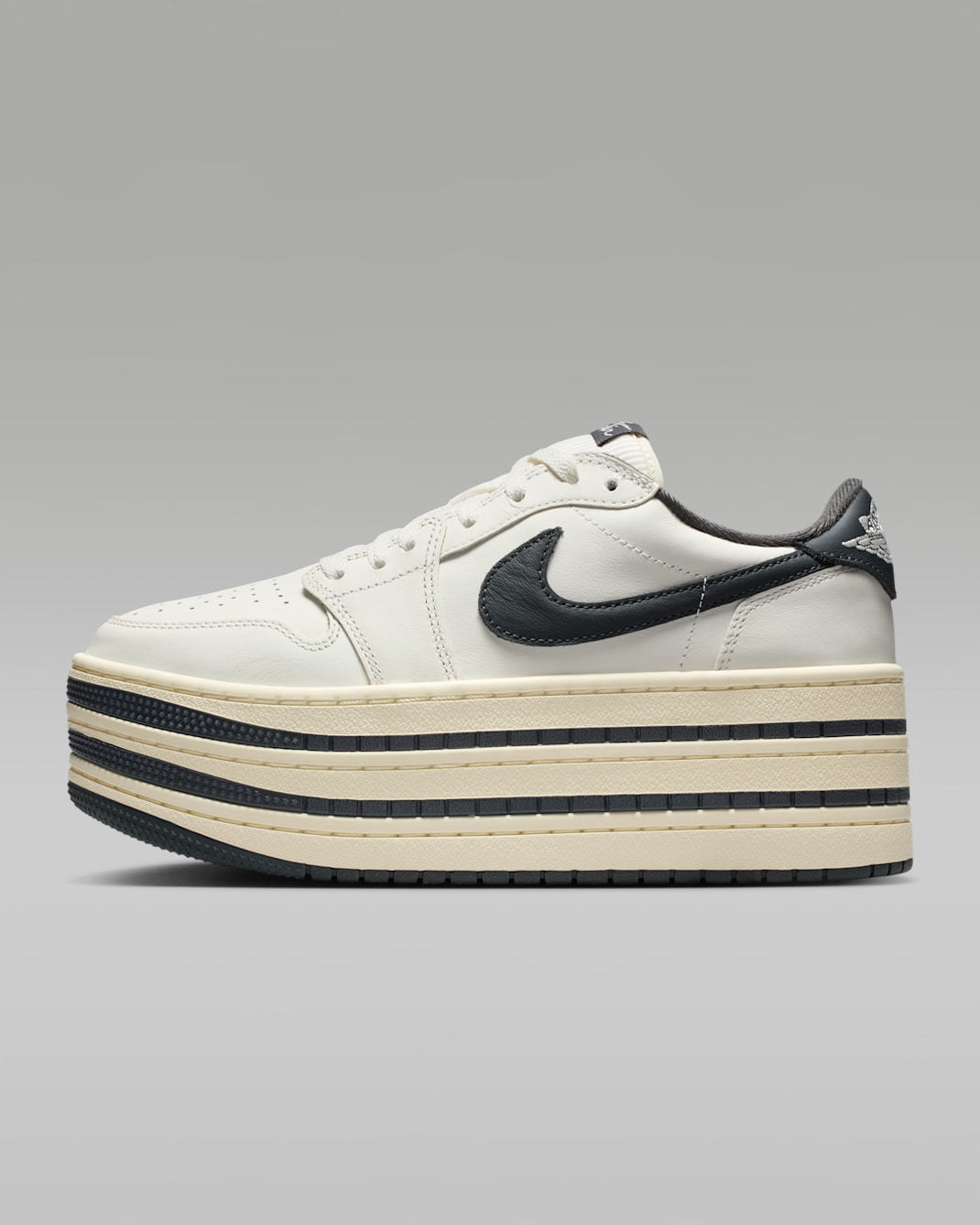 エア ジョーダン 1 トリプル スタック