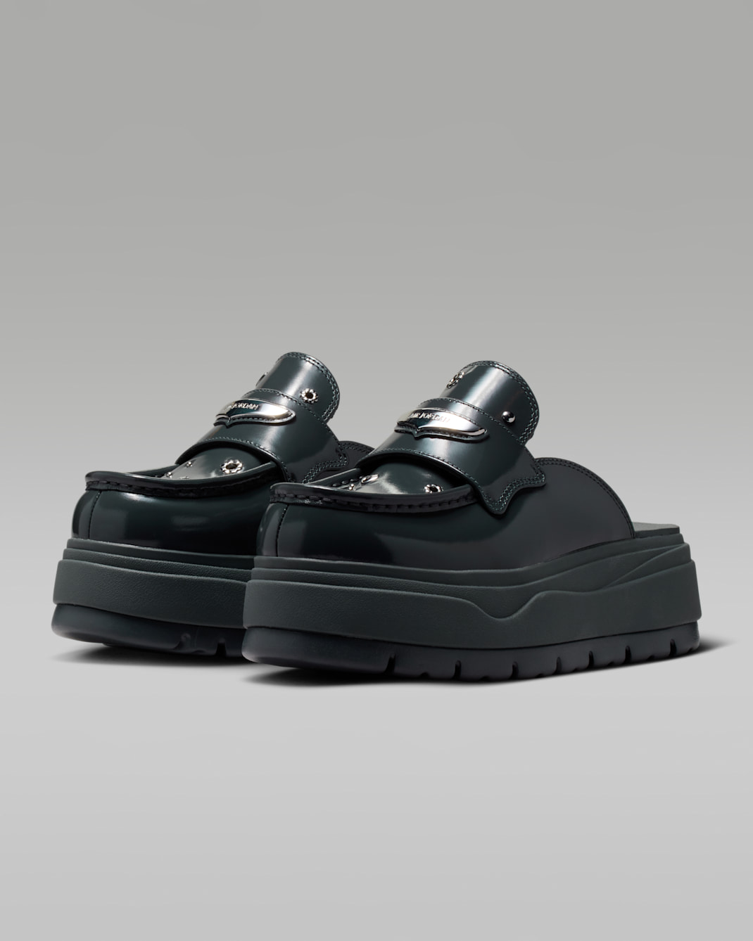 エア ジョーダン ミュール SE