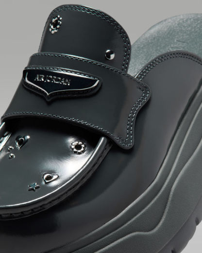 エア ジョーダン ミュール SE