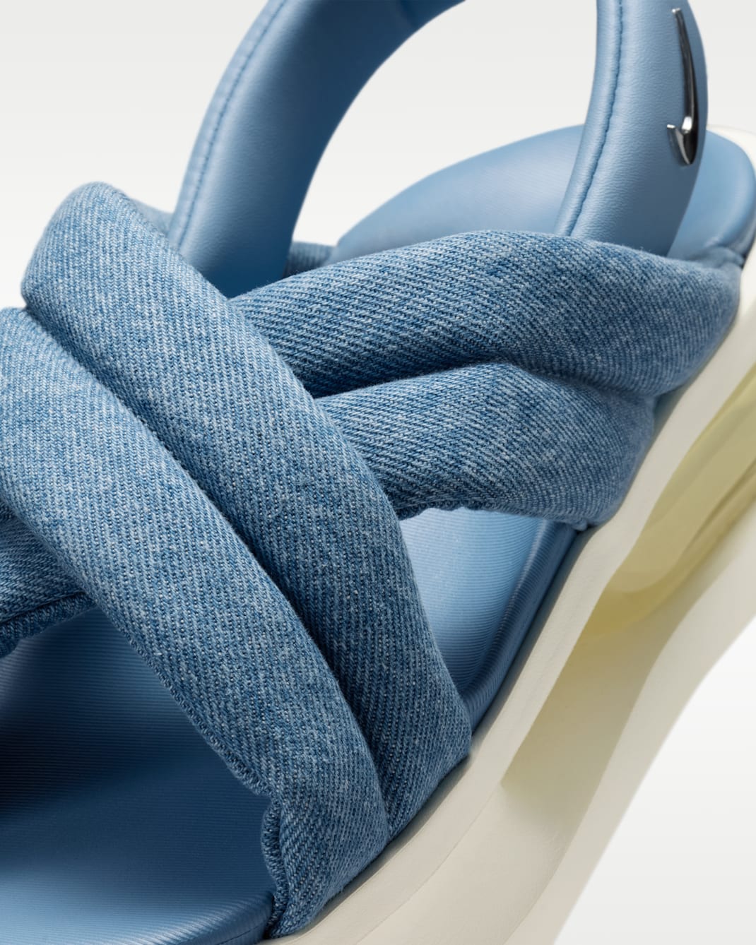 ナイキ エア マックス アイラ