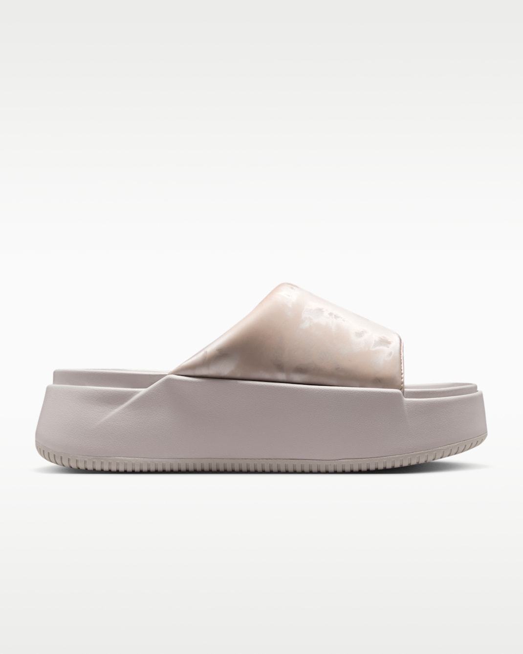 ナイキ カーム エレベーション