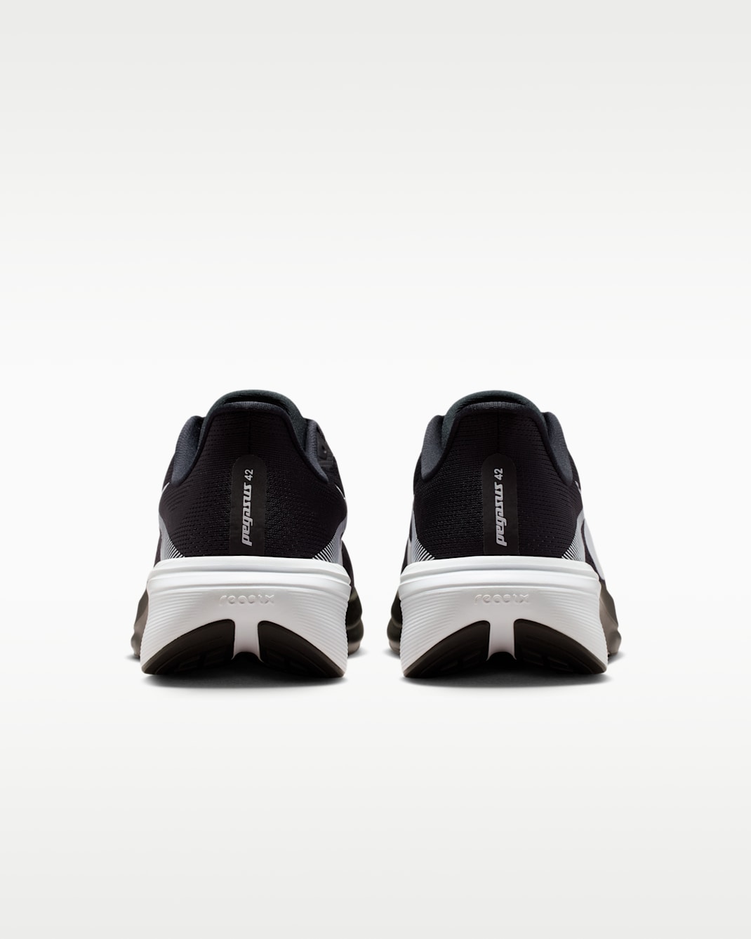 ナイキ ペガサス 42