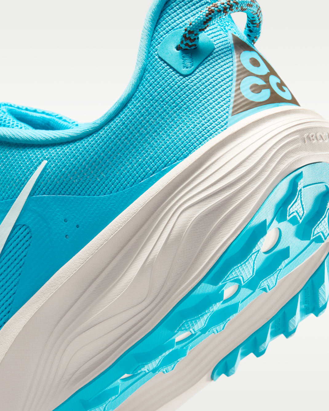 ナイキ ACG ペガサス トレイル