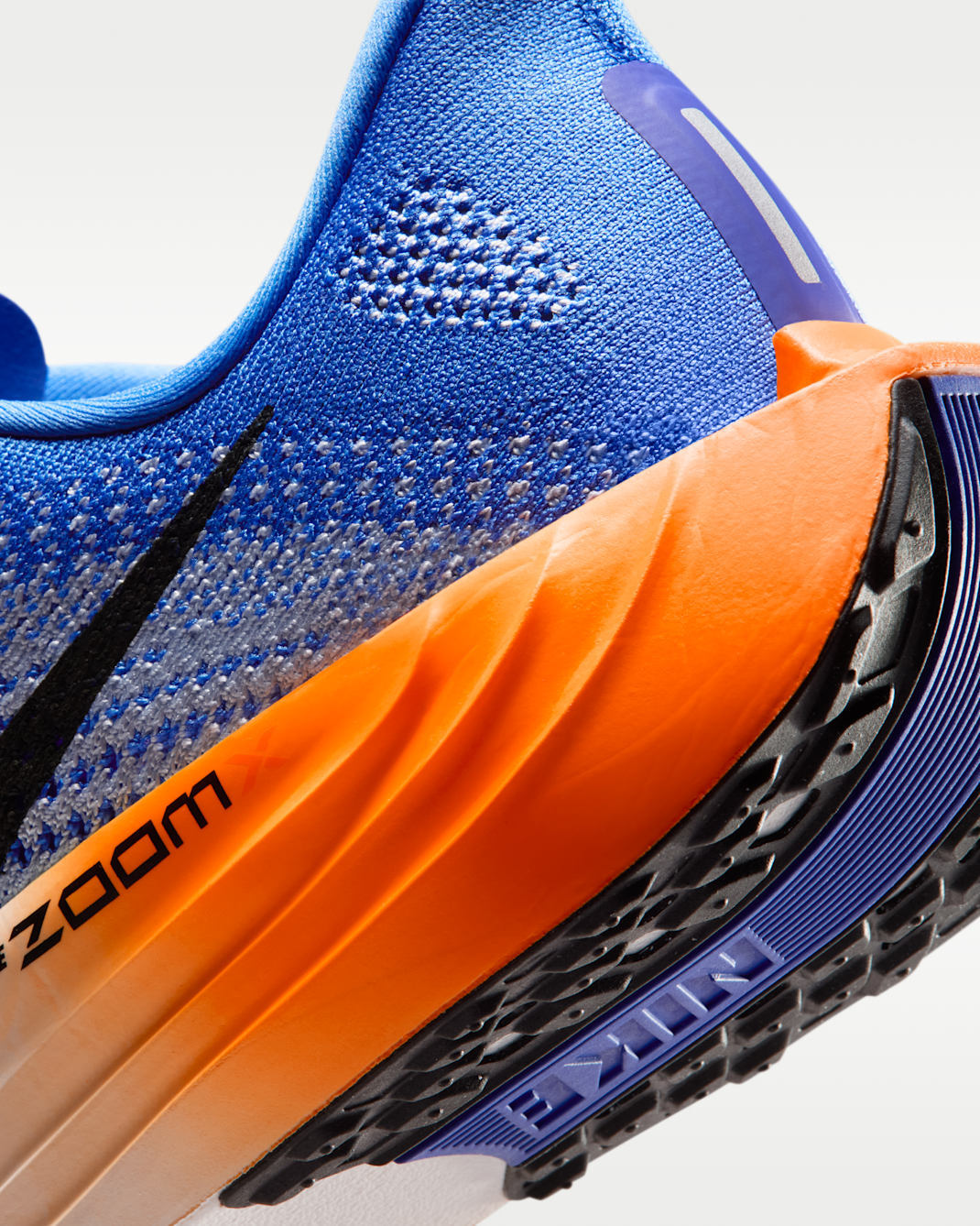 ナイキ ペガサス プラス